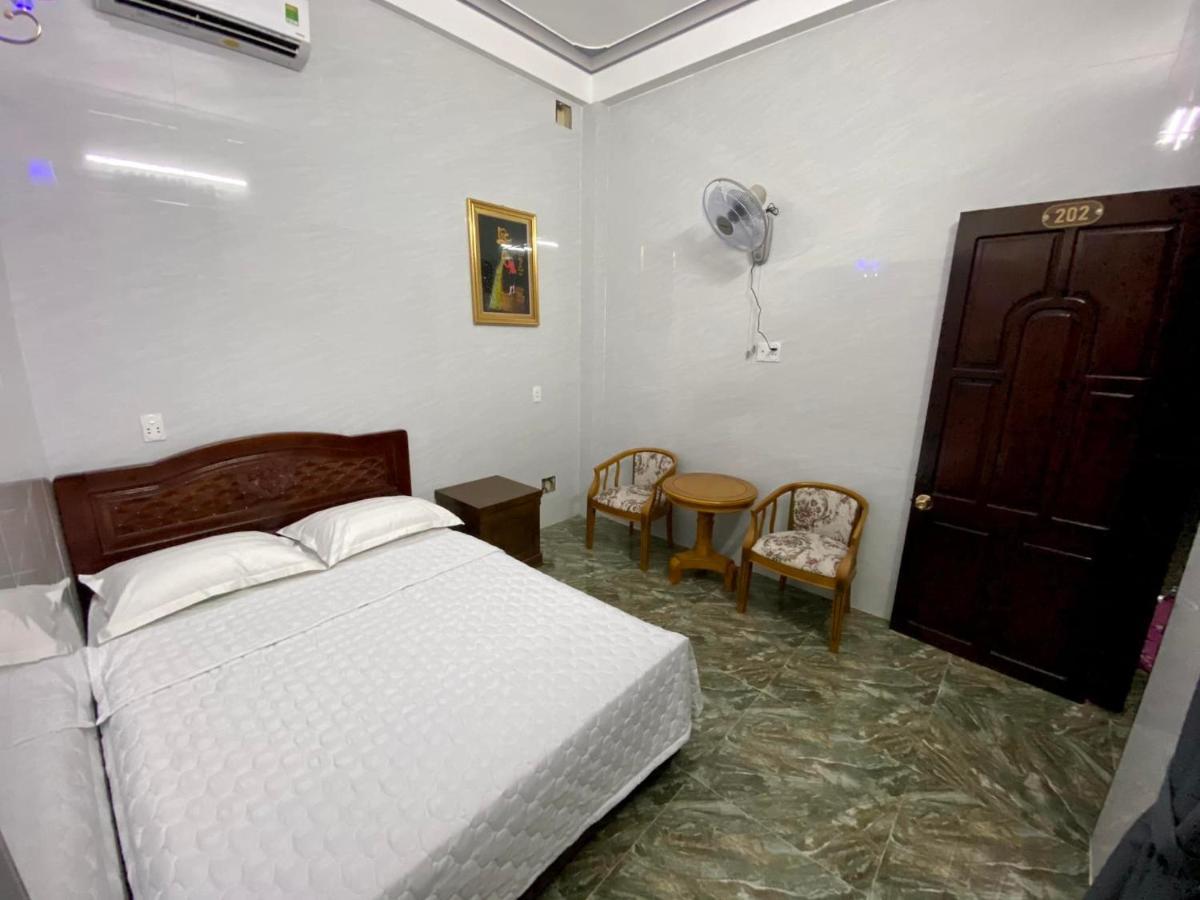 Nha Nghi Duy Tan Motel 140 Nguyen Du 0353007568 Куангнгай Экстерьер фото
